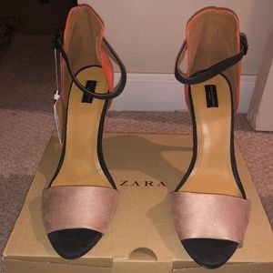 Zara Sandal. Size 7.5 US, 38 EUR. Never worn!